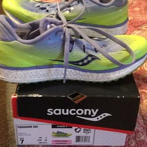 Saucony freedom ISO running shoes